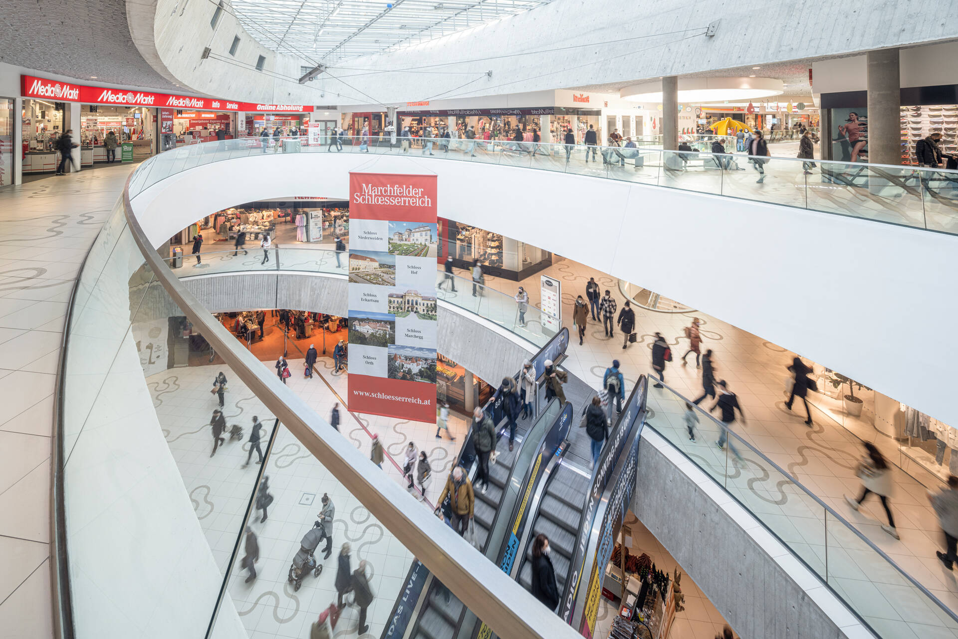 Wien Mitte THE MALL shopping centre, Vienna, Austria, Floor View