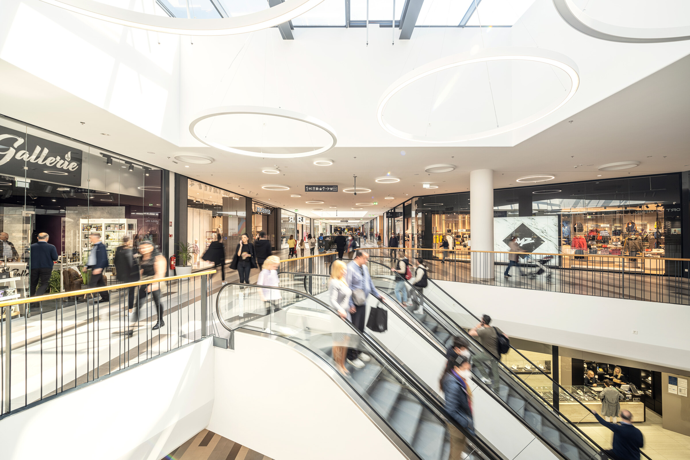 Max City shopping centre, Pula, Croatia, Floor View