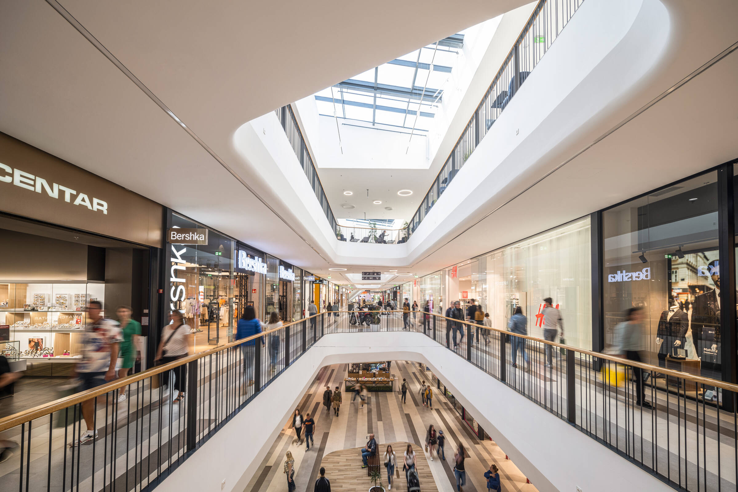 Max City shopping centre, Pula, Croatia, Floor View